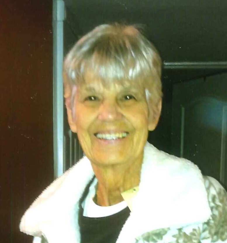 Betty Hall Woods Hollopeter