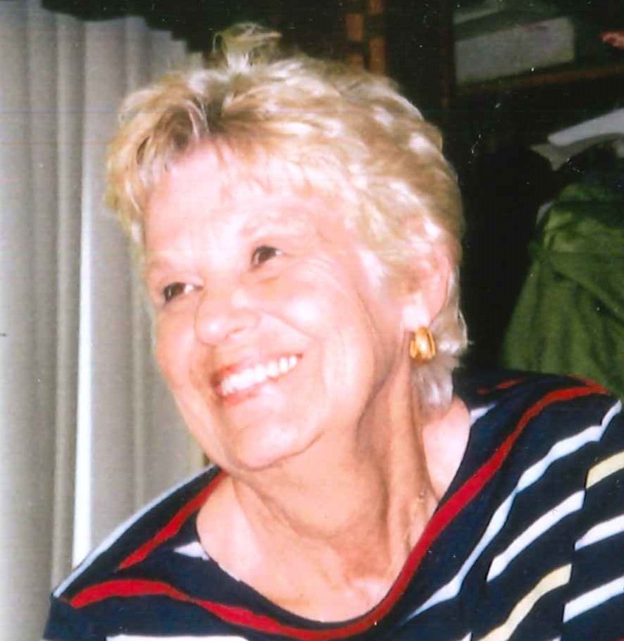 Betty Hall Woods Hollopeter